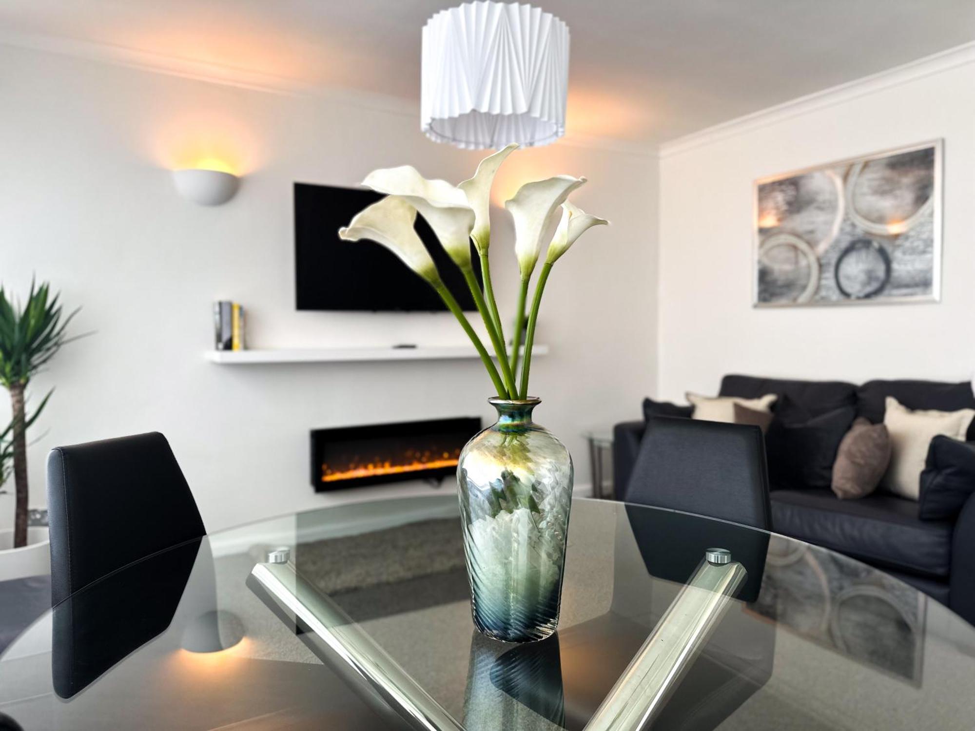 Contemporary And Cosy Birmingham Apartment- Free Parking & Wi-Fi Exterior photo