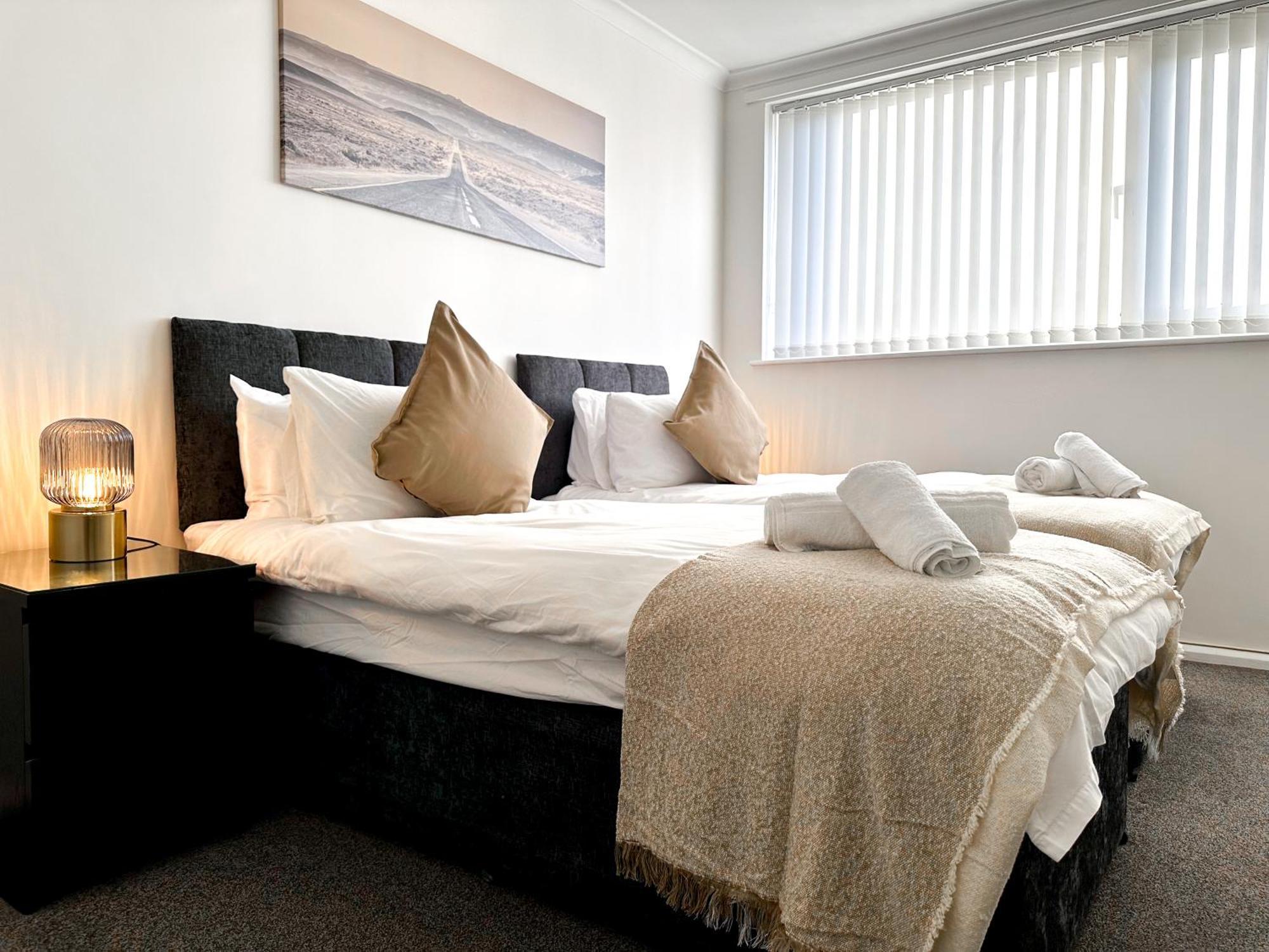 Contemporary And Cosy Birmingham Apartment- Free Parking & Wi-Fi Exterior photo